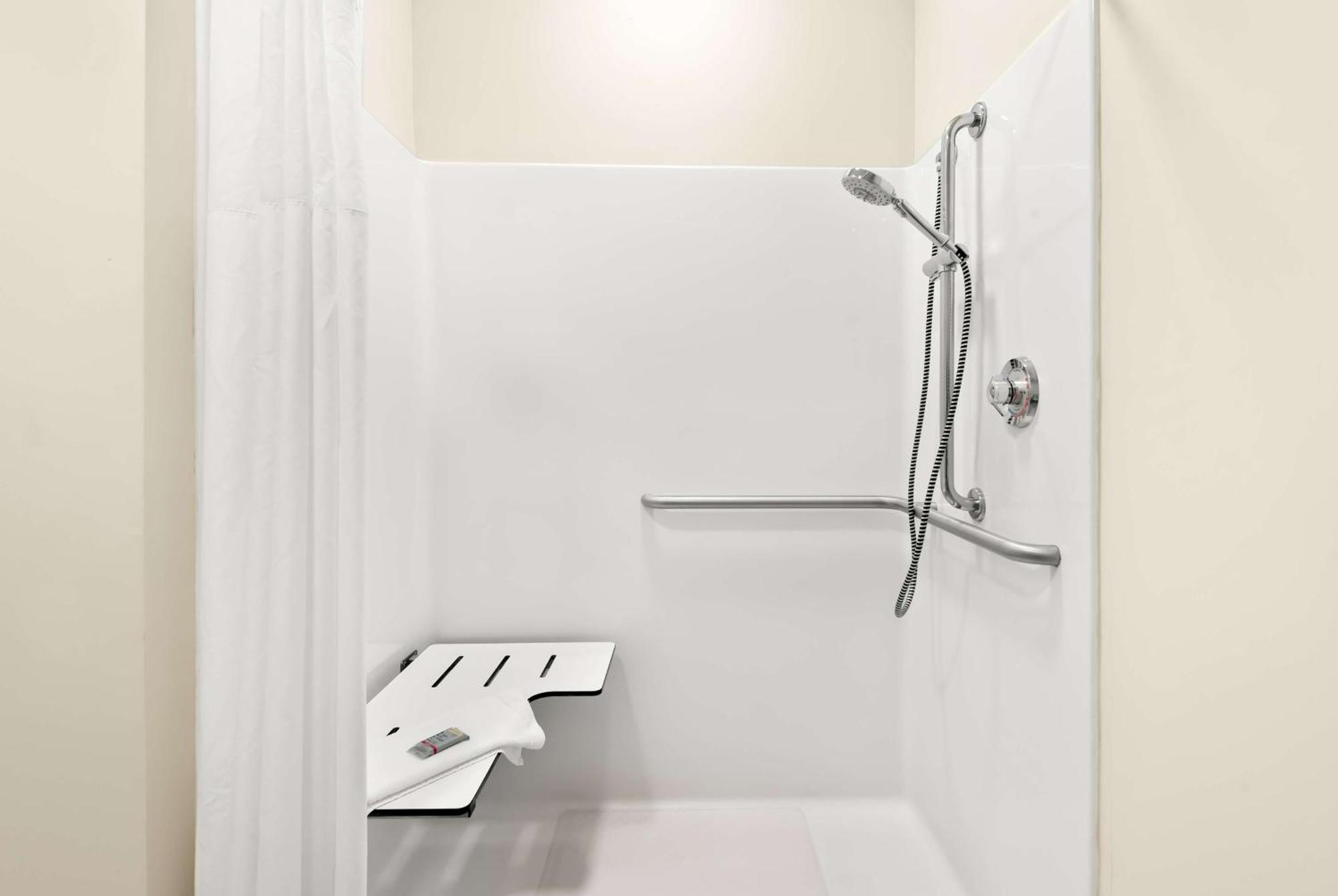 Best Western Palmyra Inn & Suites Exterior foto